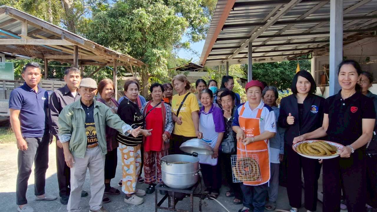 พช.ดอยหลวง ดำเนินโครงการส่งเสริมประชาชนเป้าหมาย  เข้าถึงแหล่งทุนโครงการแก้ไขปัญหาความยากจน